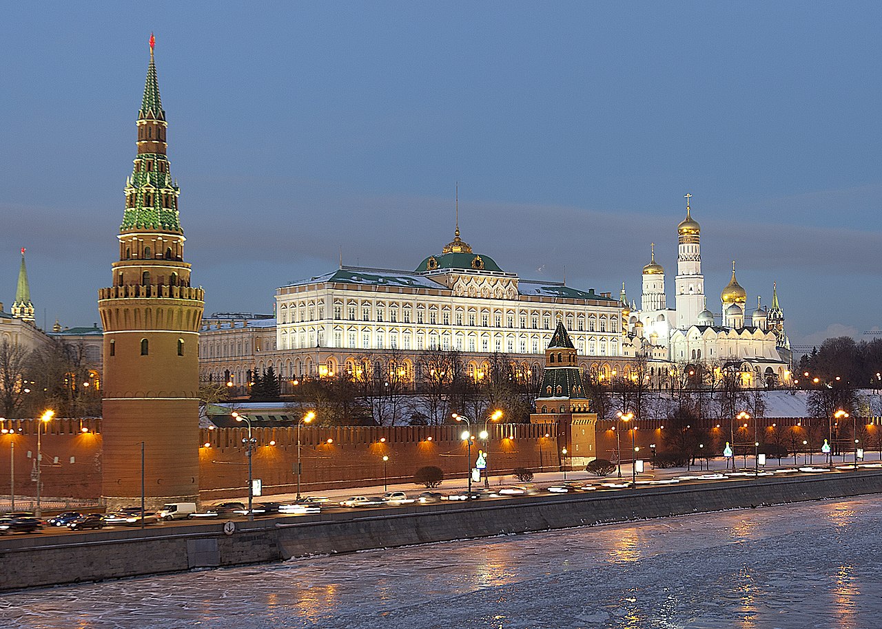 Kremlin_Moscow - Inglorious Amateurs