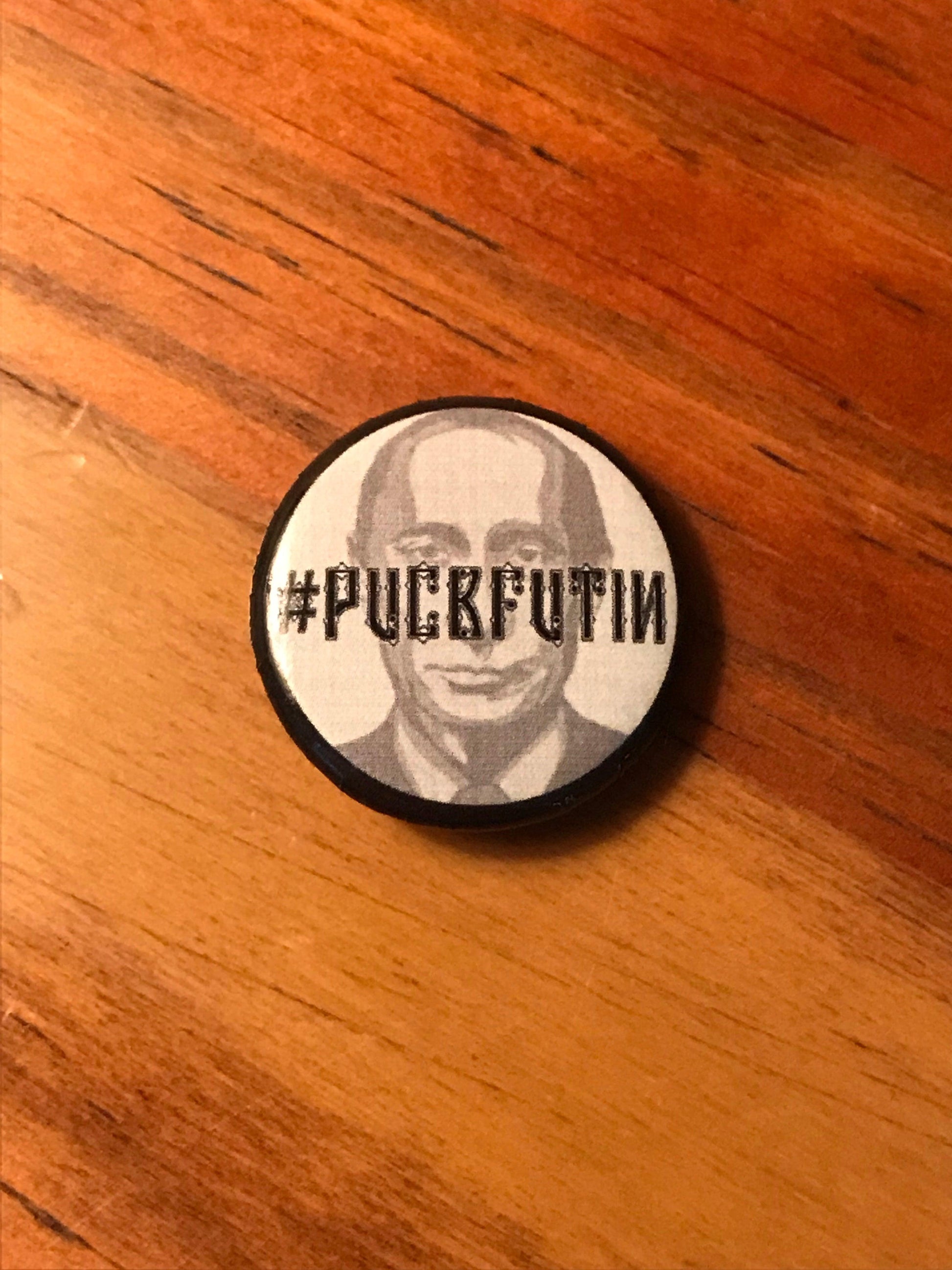 PuckFutin Pin - Inglorious Amateurs